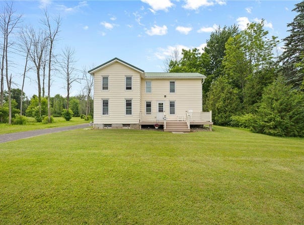 5993 S Geneva Road, Sodus, NY 14551