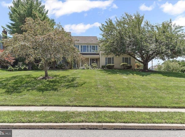 100 TROWBRIDGE LANE, DOWNINGTOWN, PA 19335