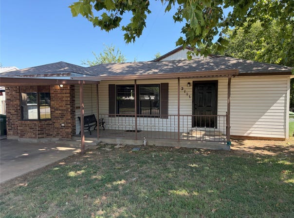 2111 SE 19th Street, Mineral Wells, TX 76067