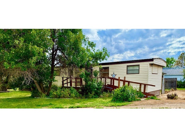 114 N. 1st Street East, Chester, MT 59522