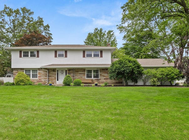 750 Vicksburg Drive, Mansfield, OH 44904