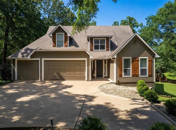 233 E El Dorado Drive, Scroggins, TX 75480
