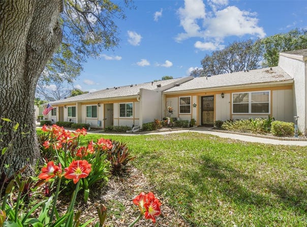 8130 BRADDOCK CIRCLE, PORT RICHEY, FL 34668