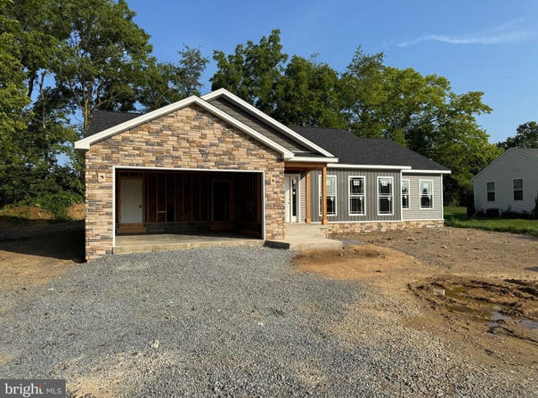 10199 JASPER DRIVE, GREENCASTLE, PA 17225