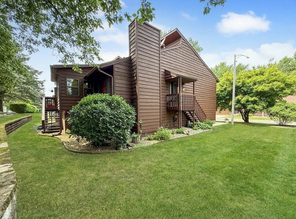 2901 Acorn Drive, Freeport, IL 61032