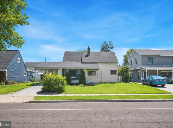 130 N NORTHTURN LANE, LEVITTOWN, PA 19054