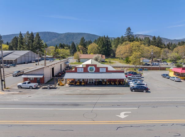 228 S Redwood Highway, Cave Junction, OR 97523