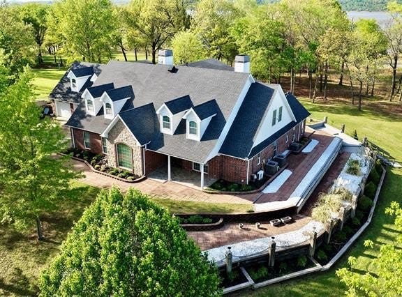 25 E Shoreline Drive, Eufaula, OK 74432