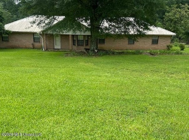 2723 Davis Road, Terry, MS 39170