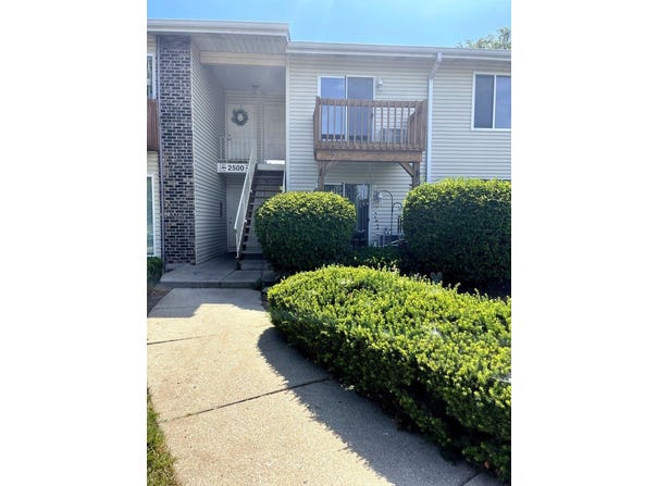 2500 Light Road, Oswego, IL 60543