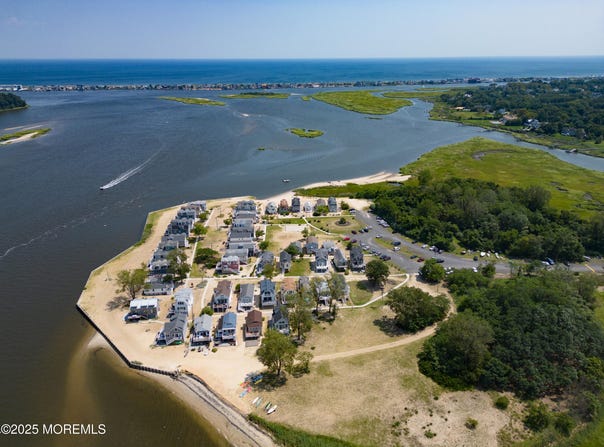 142 Black Point Road, Rumson, NJ 07760