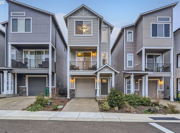 1484 N SILTSTONE AVE, Newberg, OR 97132
