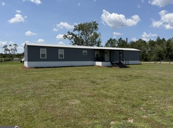 264 Cuttings Loop Road, Homerville, GA 31634