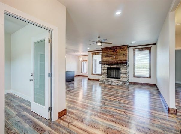 4351 Whitetail Drive, Guthrie, OK 73044