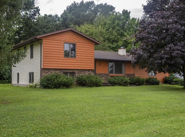 1981 Circle High Road, Cottage Grove, WI 53527-0000