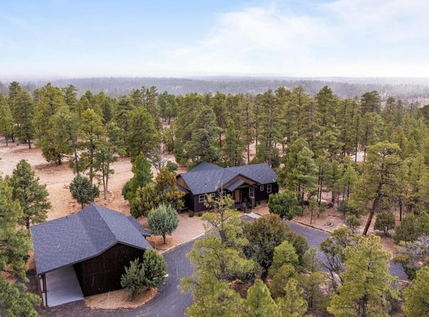 2702 MAJESTIC ELK Road, Overgaard, AZ 85933