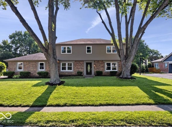 567 Hawthorne Drive, Carmel, IN 46033