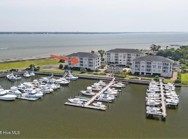 150 Lands End Road, Morehead City, NC 28557