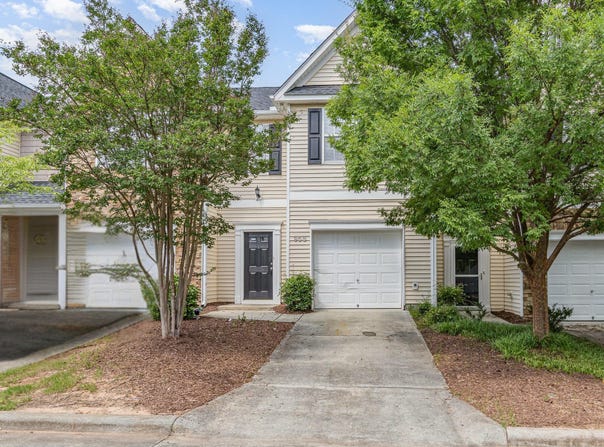 958 Shining Wire Way, Morrisville, NC 27560