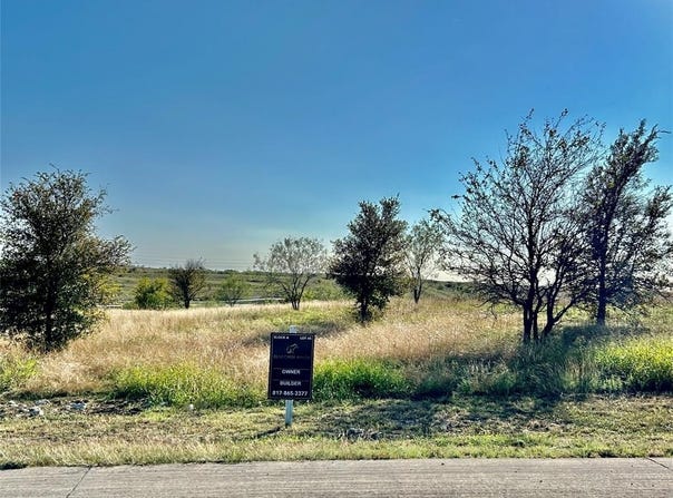 2040 Hidden Bluff Drive, Aledo, TX 76008