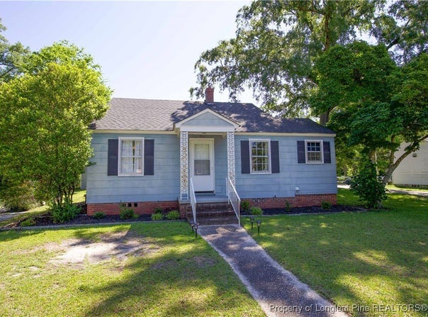718 Anson Avenue, Laurinburg, NC 28352