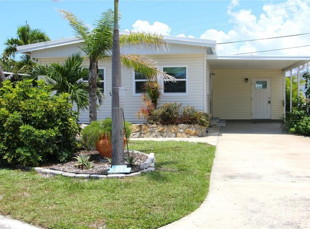 808 S GREEN CIRCLE, VENICE, FL 34285