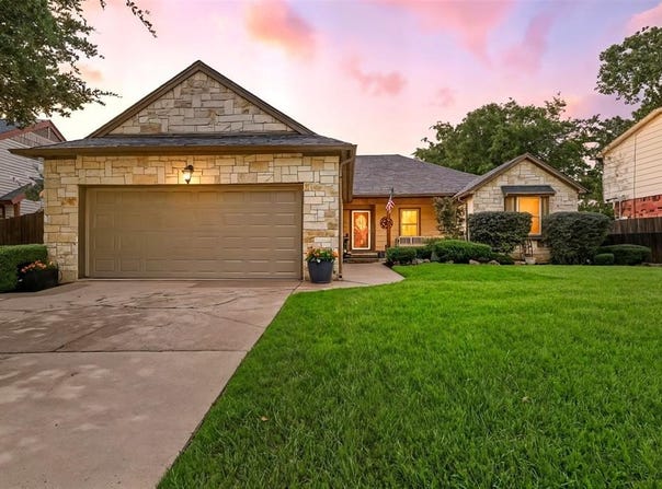5001 Oak Springs Drive, Arlington, TX 76016