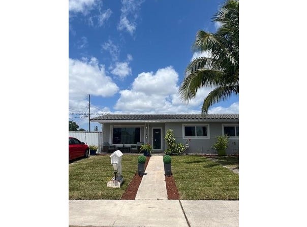 18732 NW 10th Ct, Miami Gardens, FL 33169