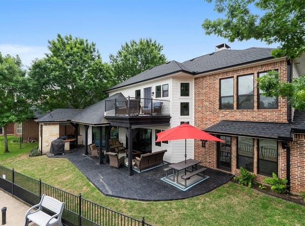 115 Saint Annes Drive, Mabank, TX 75156