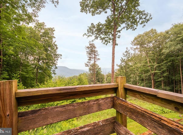 197 HUMMINGBIRD LN, HARMAN, WV 26270