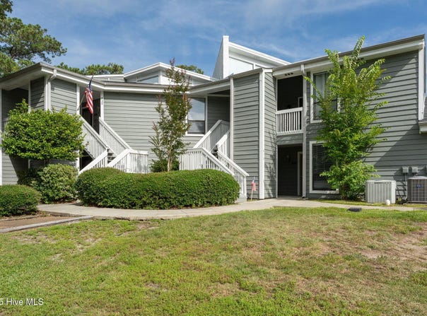 732 Azalea Drive, Hampstead, NC 28443