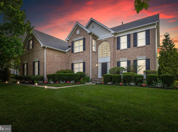 127 OAKMONT DRIVE, MOORESTOWN, NJ 08057