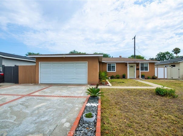 2624 W Cherry Avenue, Fullerton, CA 92833