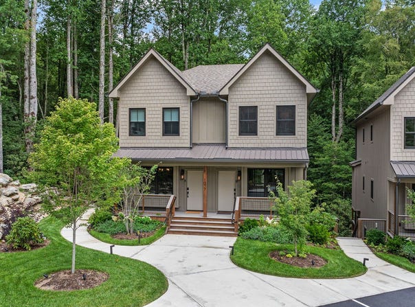 1077 Hicks Road, Highlands, NC 28741