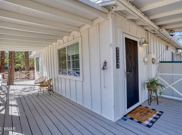 2905 Pine Rim Road, Overgaard, AZ 85933