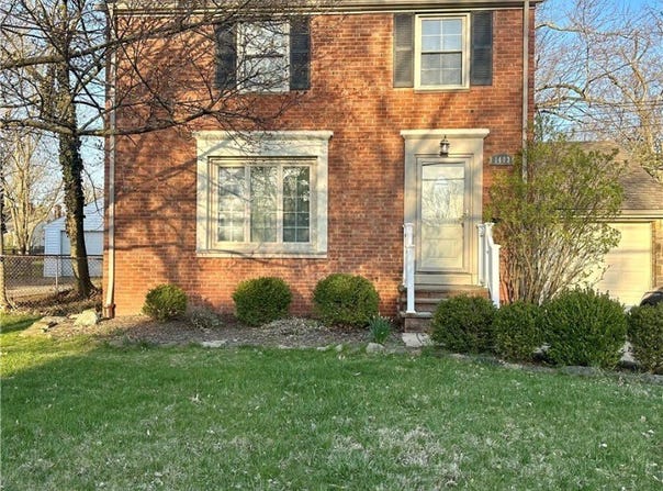1403 Churchill Road, Lyndhurst, OH 44124