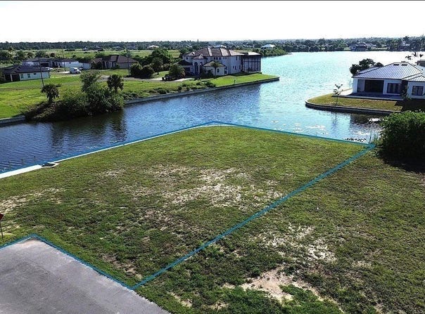 1919 NE 10th Avenue, Cape Coral, FL 33909
