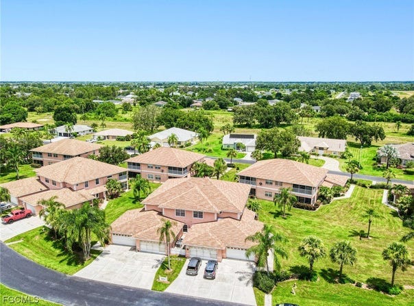 19977 Lake Vista Circle unit: 17D, Lehigh Acres, FL 33936
