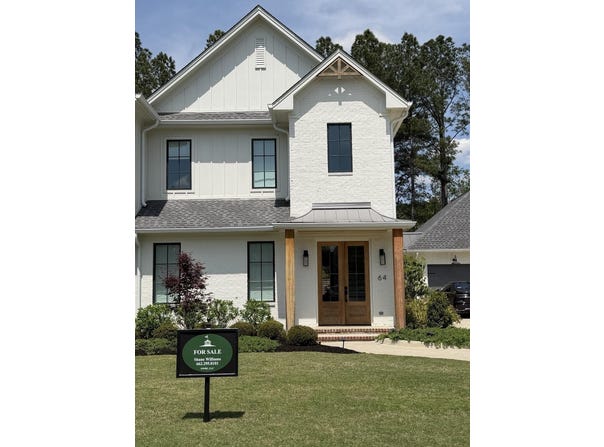 64 Waverly Drive, West Point, MS 39773