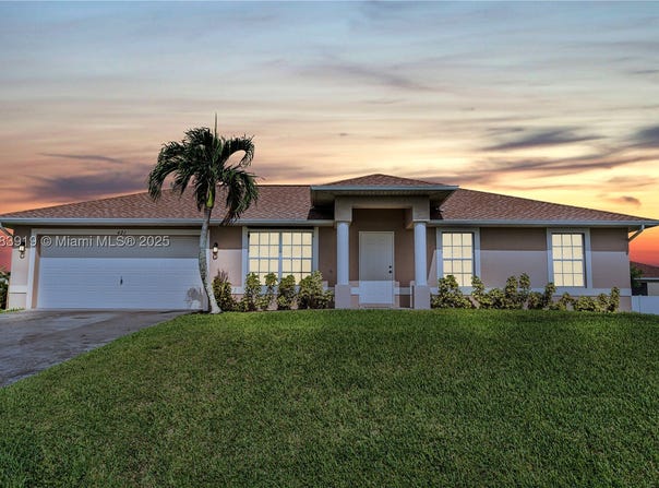 421 NW 20th PL, Cape Coral, FL 33993