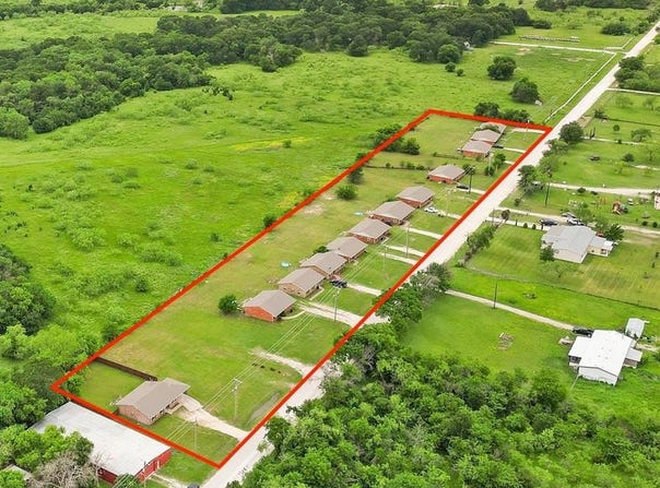 3227 CR 2004, Corsicana, TX 75110