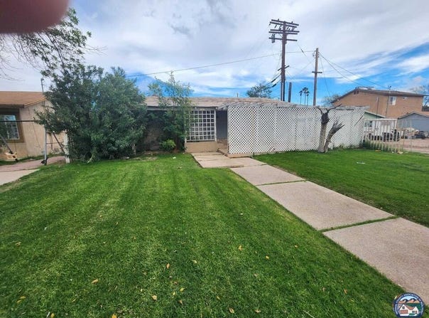 814 Rockwood Ave, Calexico, CA 92231
