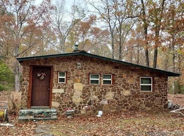 400 Wolfking Road, Mountain View, AR 72560