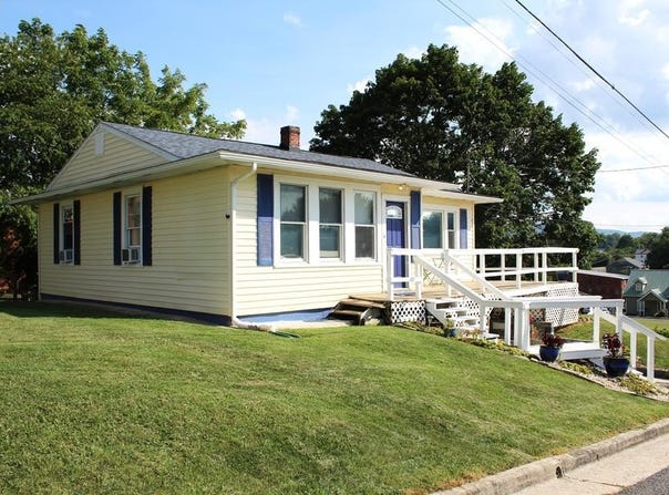 1235 W. Monroe St, Wytheville, VA 24382