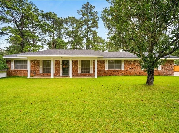 1481 SUSEK Drive, Pineville, LA 71360