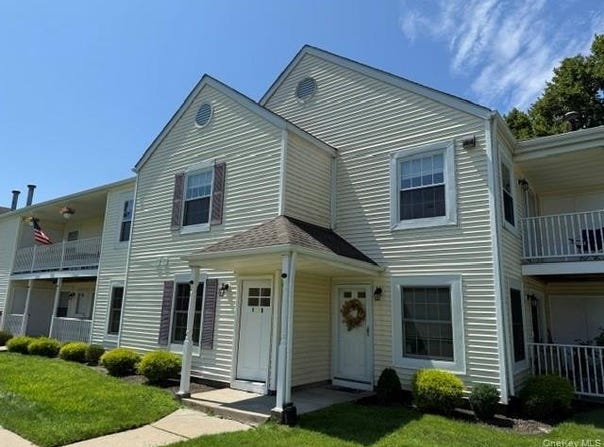 159 Fairview Circle, Middle Island, NY 11953