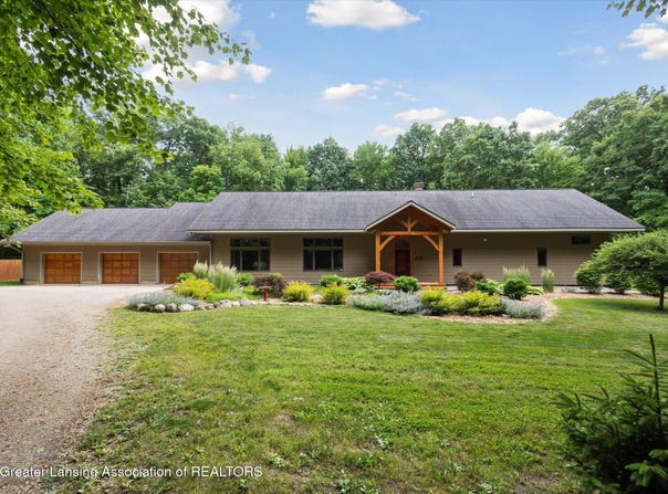 1670 Milton Road, Perry, MI 48872