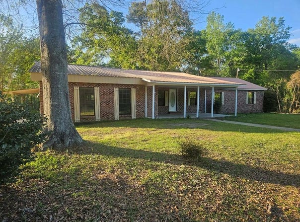 87 Malone Rd., Laurel, MS 39443