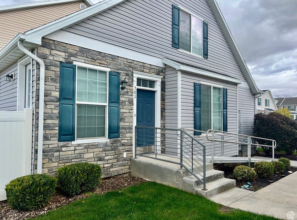 703 N 150 E, Salem, UT 84653