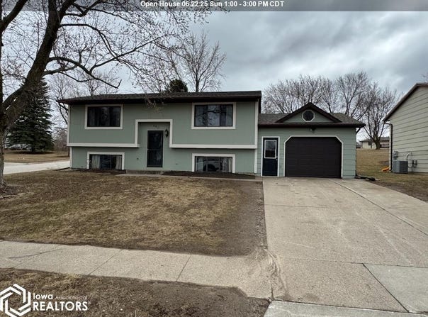 640 Troy Drive, Carroll, IA 51401